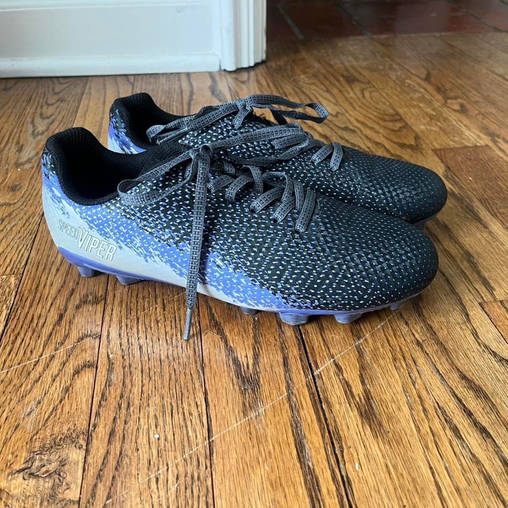 DSW black and purple soccer cleats size 4